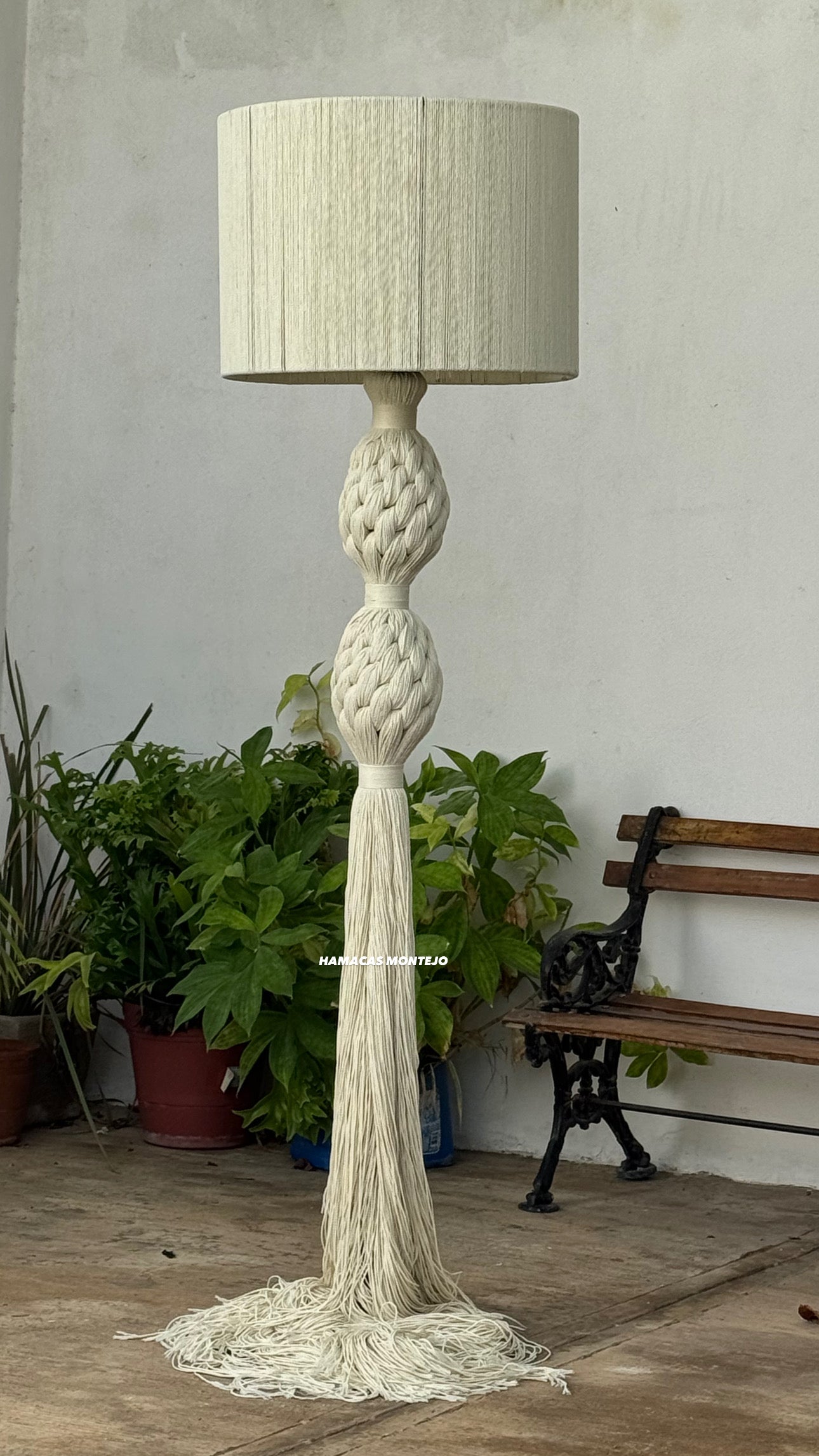 Lámpara de piso panal