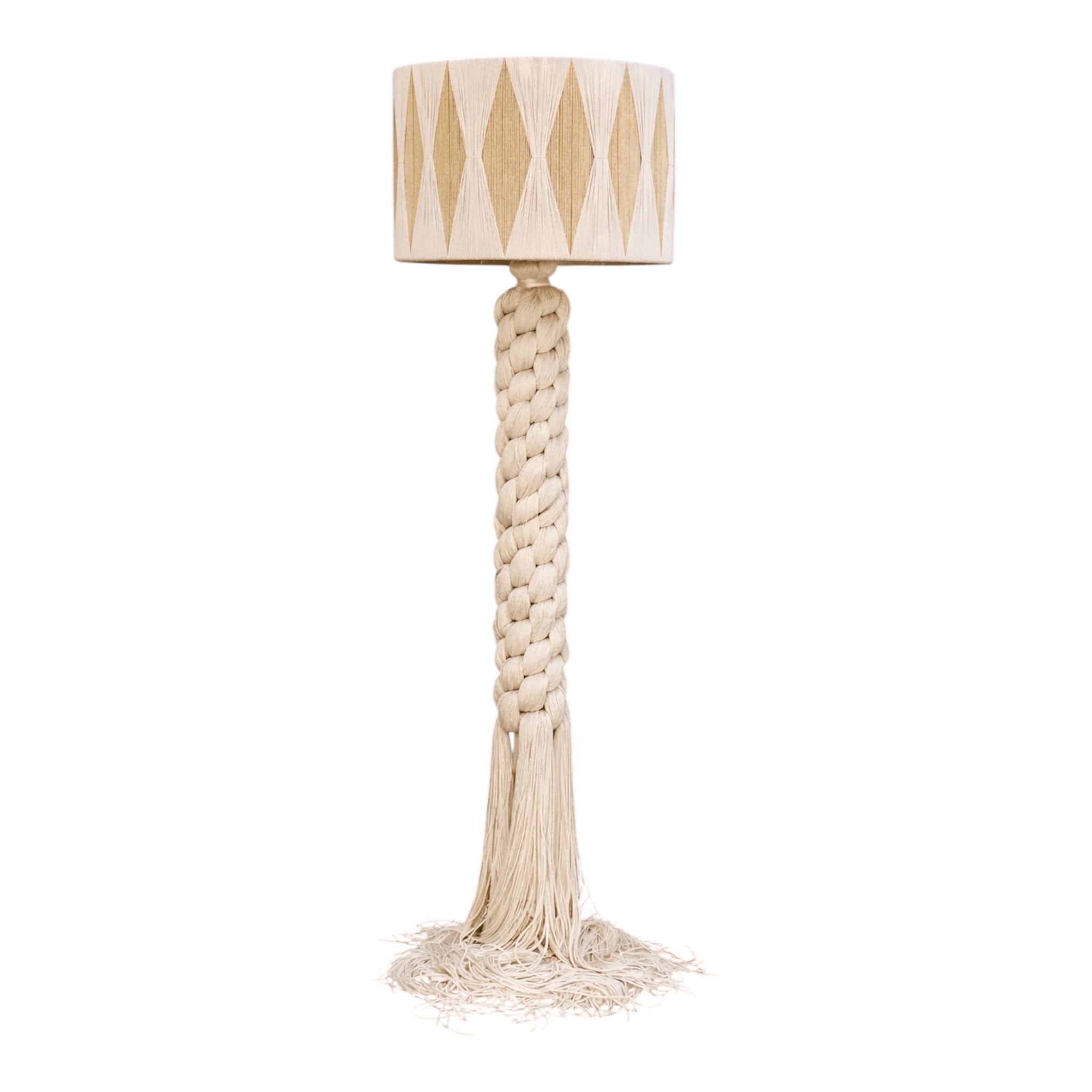 Lámpara de piso trenzada