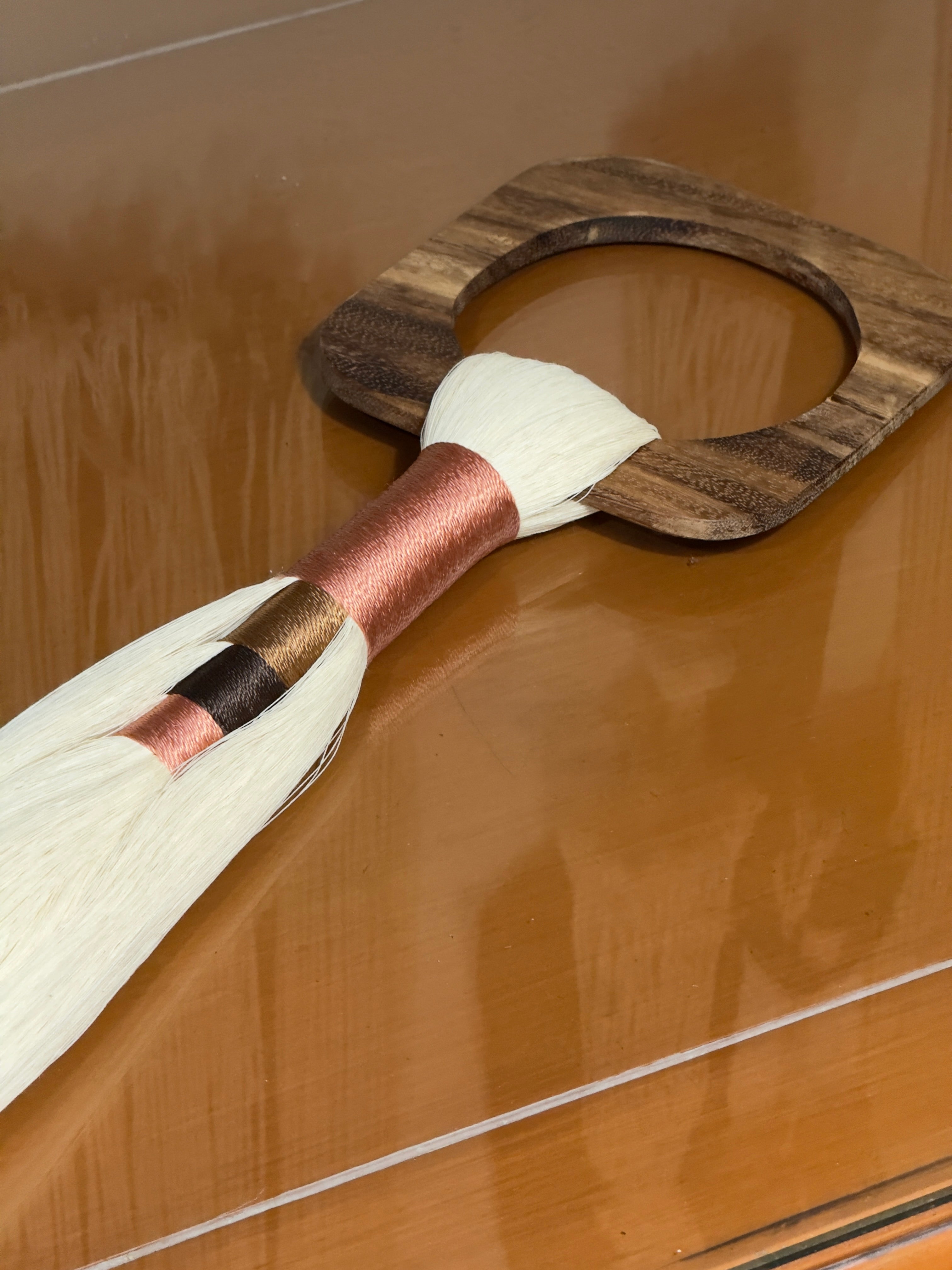Aro decorativo de pared en algodón fino h2