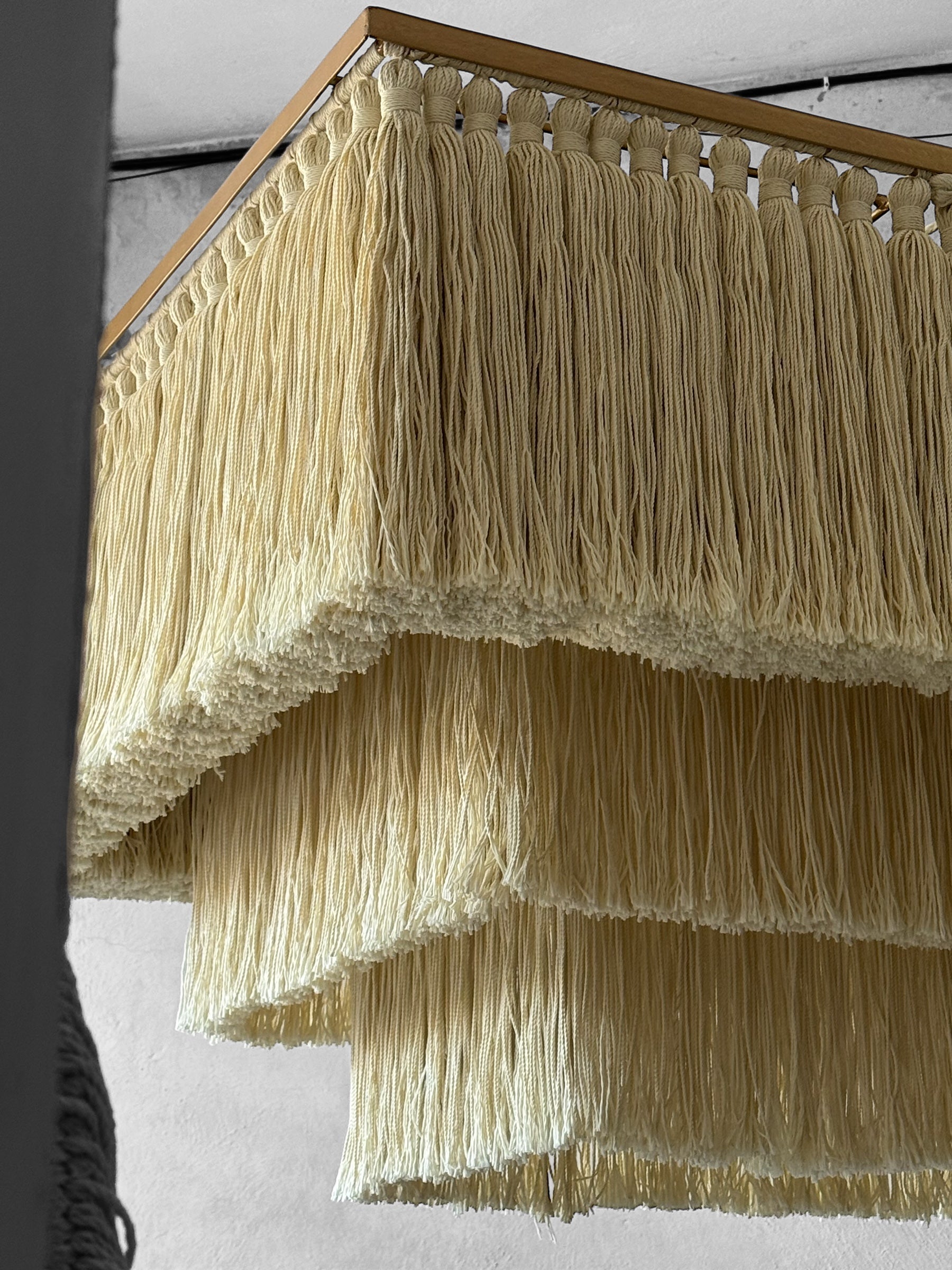 Nuxi hanging screen