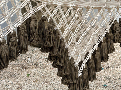 Cotton hammock with pompoms and tassels