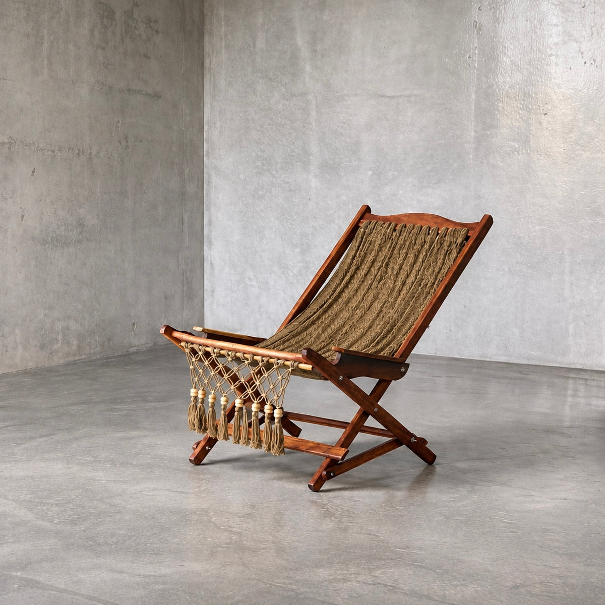 Woven rocking chair with bearings